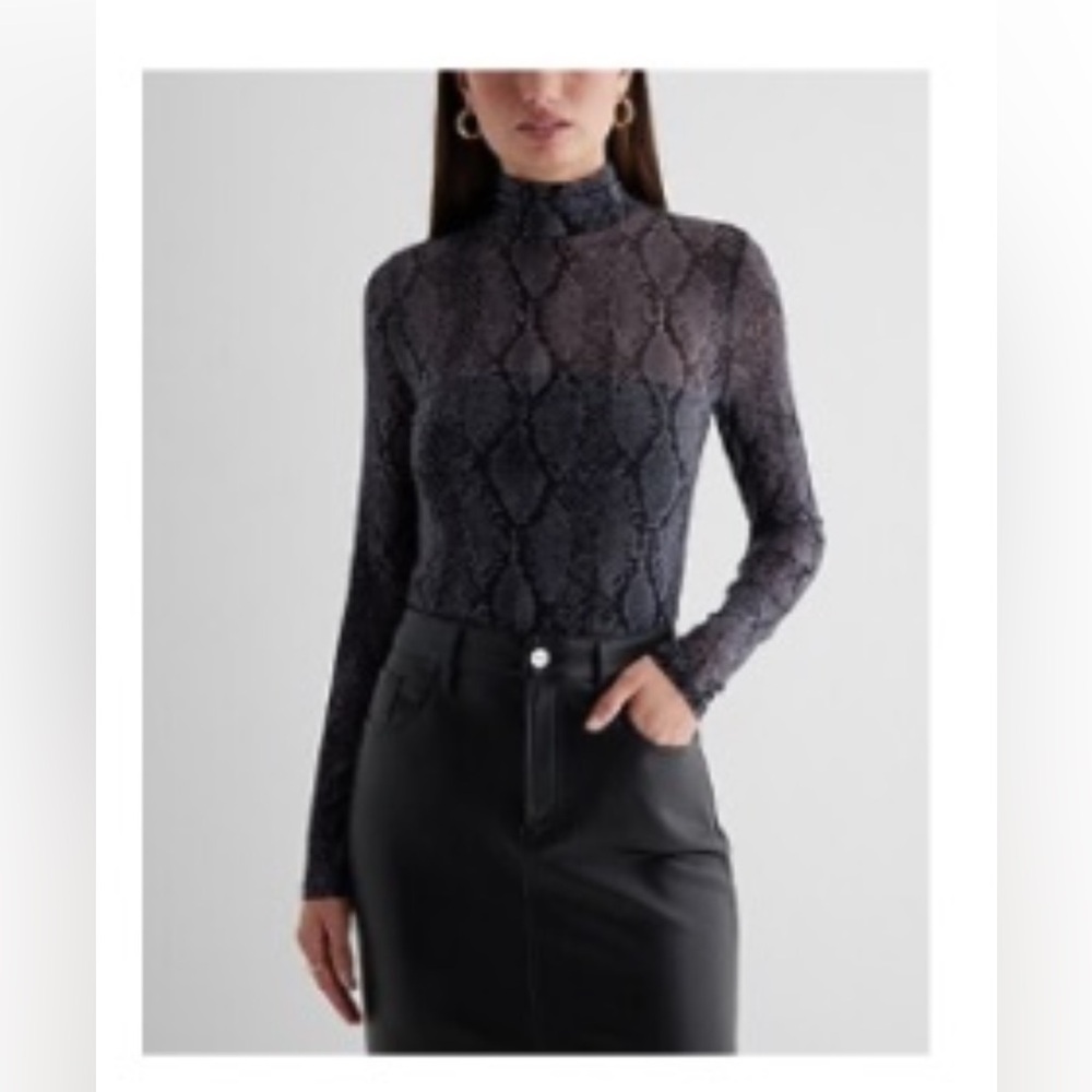 Express Fitted Mesh Snake Print Long Sleeve Bodysuit